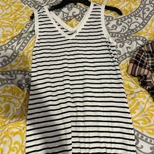 A black and white pattern dress